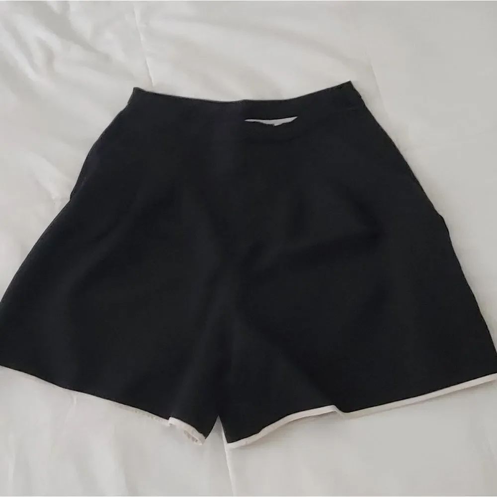 Black Le Fou Wilfred shorts sz 4